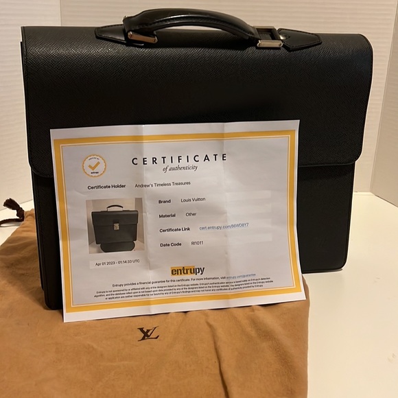 Louis Vuitton Taiga Robusto Black Briefcase Laptop Bag - Picture 15 of 16